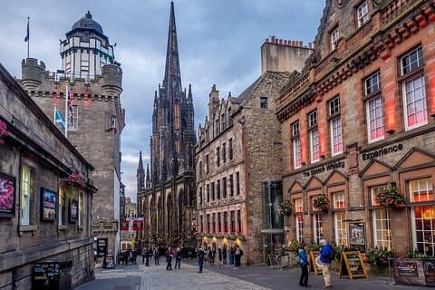 Edinburgh City - Private Luxury Tour