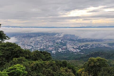 3 experiences: Monks trails hike, Wat Phalat & Doi Suthep Temple