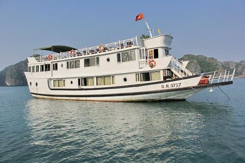 Halong Bay 2 dias 1 noite Budget Fantasea Cruise Adventure