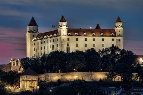 Kulturel guidet tur i slovakiske slotte og Bratislava