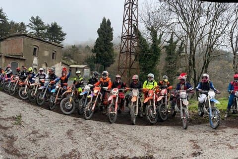 Enduro-motorcykeltur på Etna, Sicilien