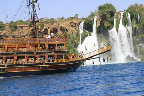 Antalya Piratenboottour met Foam Party Frisdranken & Transfer