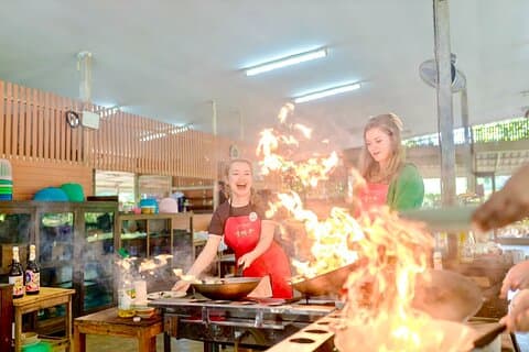 Clase de cocina tailandesa en 1.6 - Granja orgánica de acres en Chiang Mai