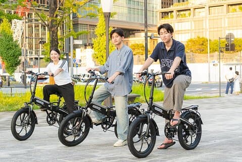 Tokyo : Privat 2 - timmes elcykeltur, City eller Imperial Palace