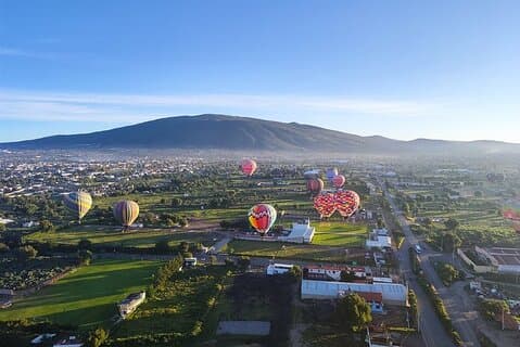 Teotihuacán luftballongflygning med transport och frukost