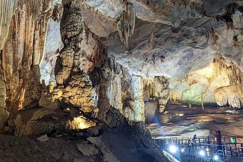 Ganztägiges Hue to Phong Nha Cave oder Paradise Cave Adventure