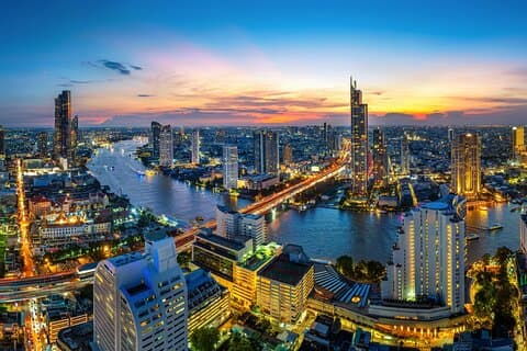 Visite nocturne privée de Bangkok : Marchés, Temples et Riverains