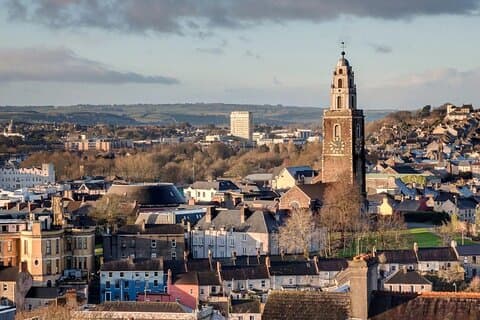 Tour privado a pie por Cork con un local