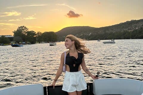 2 uur Sunset Boat Cruise op Lake Austin. BYOB (Enkele Tickets)