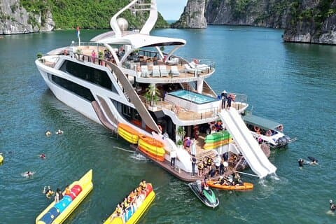 Van Cat Ba: Luxe Lan Ha Bay Day Cruise-Viet Hai Village Fietsen
