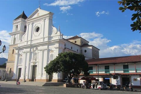 Santa fe de Antioquia || Recorrido Histórico y patrimonial. COL