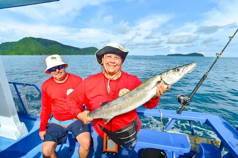 Racha Island Volledige dag vissen en trollen vanuit Phuket
