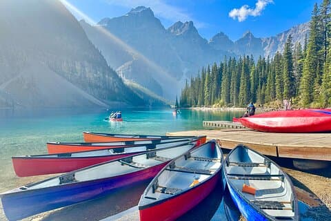 Fra Banff Scenic Halvdagstur til Lake Louise og Moraine Lake