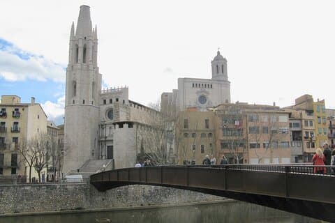 Girona middelalderby Privat 8 timers tur fra Barcelona