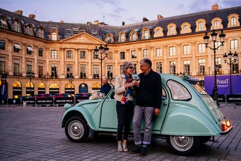 Rundtur i Paris og Montmartre i en vintage 2CV med champagne