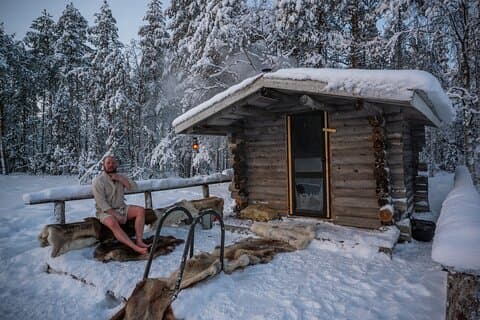Private Guide Tour to Ranua with Sauna and Swimming
