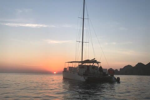 Katamaran LA TORTUGA SUNSET Private Kreuzfahrt