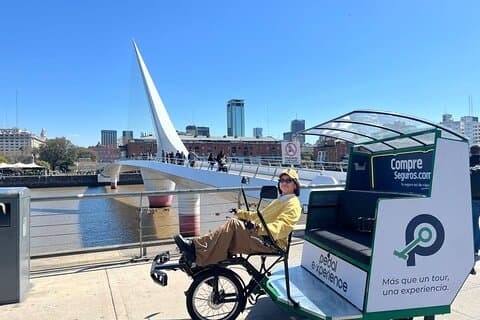 Discover Puerto Madero on MOBI, the new tourist transport.
