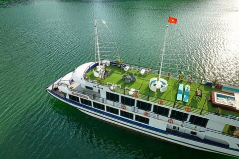Halong Bay Day Tour By 5 - Crociera a stelle, buffet, grotte, mini piscina