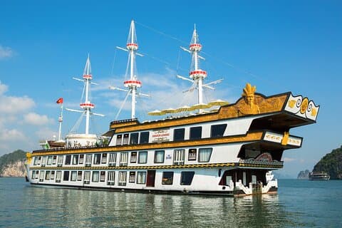 Restauranter i nærheten av Dragon Legend Cruise 2 - Day Luxury Bai Tu Long Bay Escape