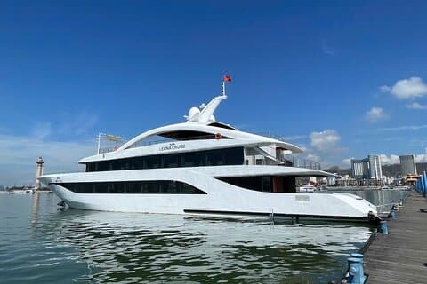 Luxe dagcruise in Ha Long Bay – Leona 5 - Ster met jacuzzi