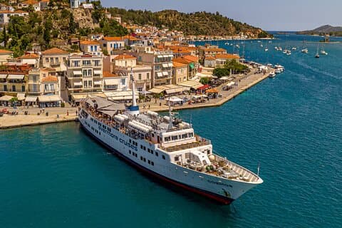 Hydra-Poros-Egine Islands Croisière d'un jour avec musique live, danse et déjeuner buffet