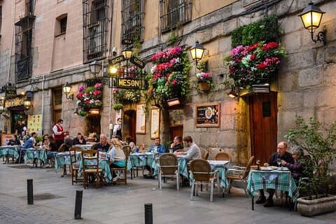 Excursão Privada Centro da Cidade de Madri e Tapas