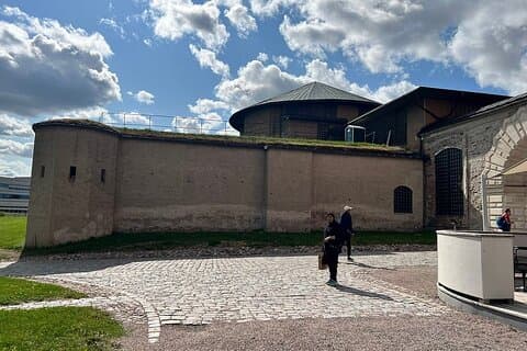 Sigtuna och Uppsala privat dagstur från Stockholm