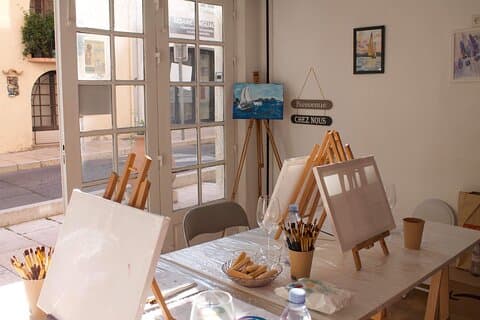 2 timmars privat målning aktivitet i Vallauris Artist Studio