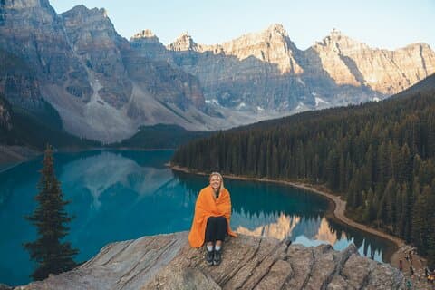 Moraine Lake Sunrise/Daytime Private Tour with Lake Louise option