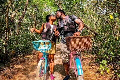 Cenotes de Chemuyil; Aventura de Natação e Bicicleta
