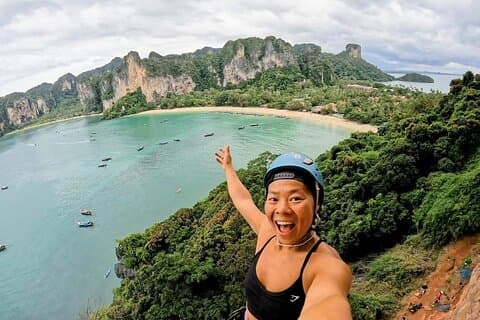 Halvdagsklättring och Big Bat Cave på Railay Krabi