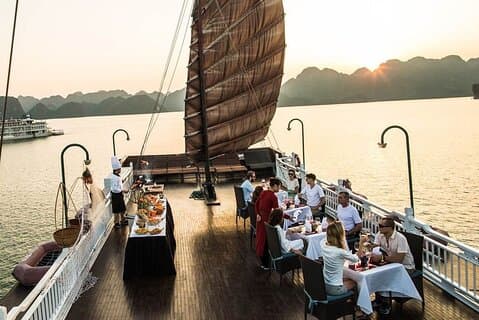 3D2N-kryssning utforskar legenden om Halong Bay