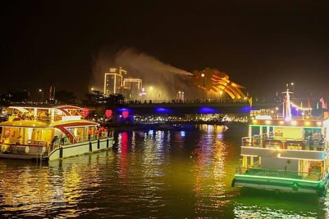 Montagne di marmo, montagna di Son Tra e tour notturno privato DA Nang