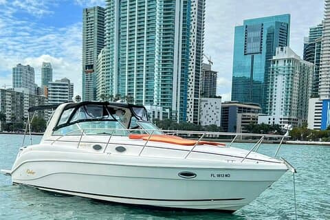 Aluguel de iate particular 37 em Miami para 12 pessoas