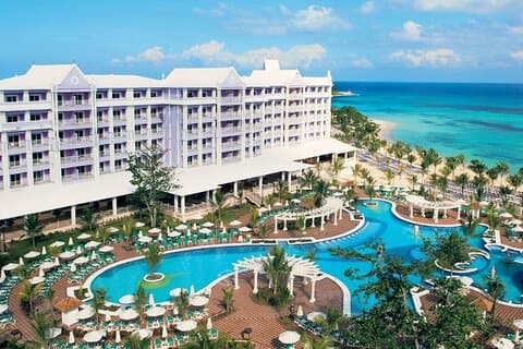 Privat Montego Bay Jamaica Flygplatstransfer till Ocho Rios Hotell