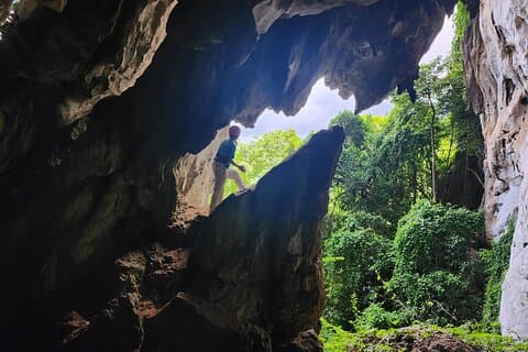 Luang Cave Jurassic World Private Abenteuer