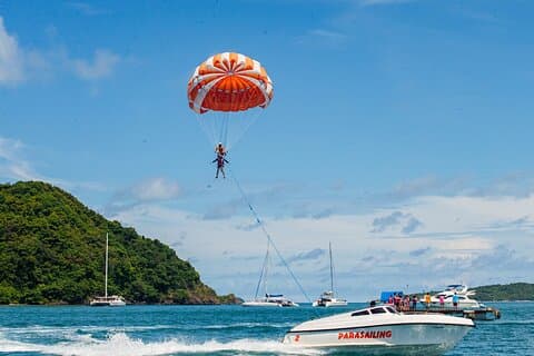Phuket Coral Island Snorkelen Een dagtocht per speedboot