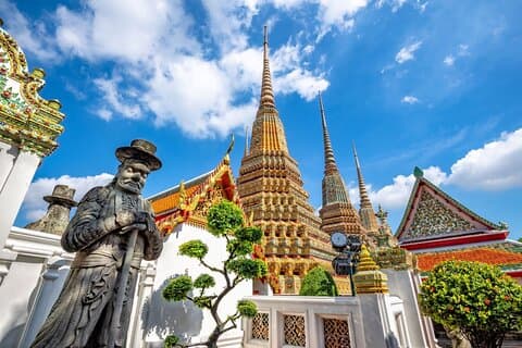 Halvdagstempler og Grand Palace med Halal Buffet Lunsj