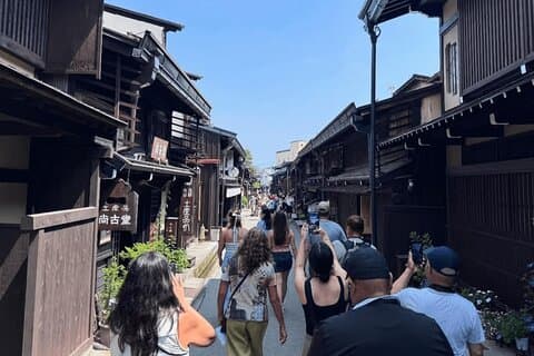ローム高山 - 「 Pay as you Wish」ウォーキングツアー