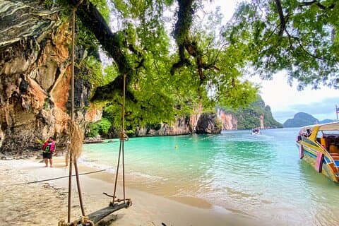 Hong Island Expedition zu Krabis Geheimkammern mit dem Schnellboot