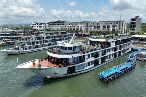 Verdure Lotus Grandeur Cruise 5 Star Halong Bay 2 days 1 night