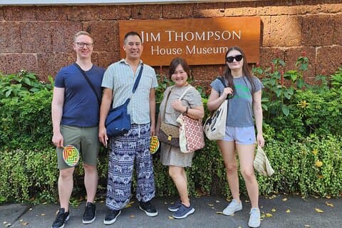 Privat rundtur i Jim Thompson House och Bangkoks tempel
