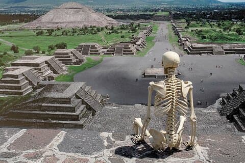 Esqueletos e palácios perdidos em Teotihuacan