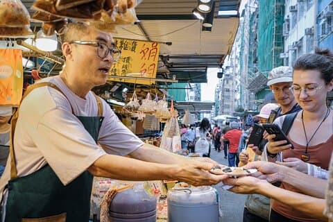 Hong Kong: Kowloon Street Markets Culture Walking Tour