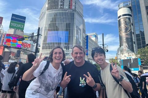 Shinjuku and Shibuya Walking Tour pelas ruas de Tóquio e refeições locais