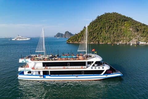 La Casta Halong 5 - Sterntageskreuzfahrt, Buffet, Höhle, Kajak & Jacuzzi