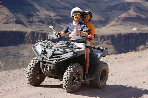 Aventura de quadriciclo off-road