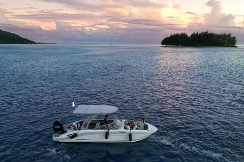 Cruzeiro privado ao pôr do sol Reef Discovery em Bora-Bora
