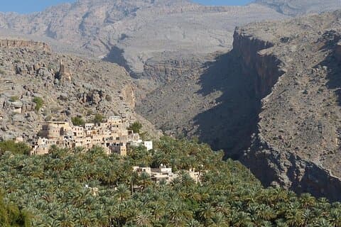 Aventura Wadi Bani Awf & Bilad Labar com almoço local opcional